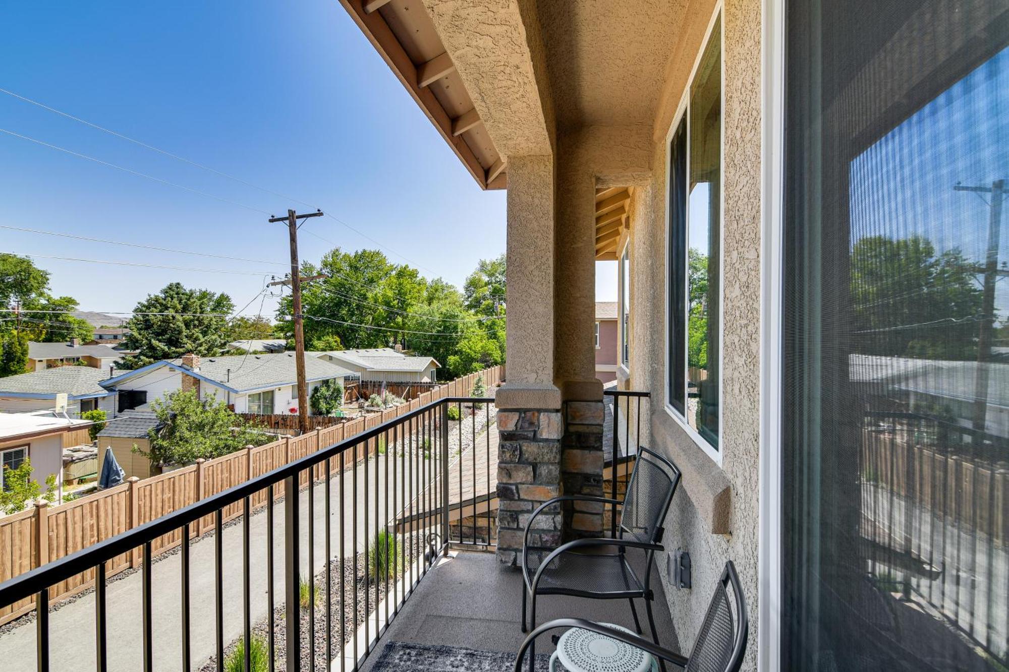 Central Carson City Townhome, 1 Mi To Downtown! Exterior foto